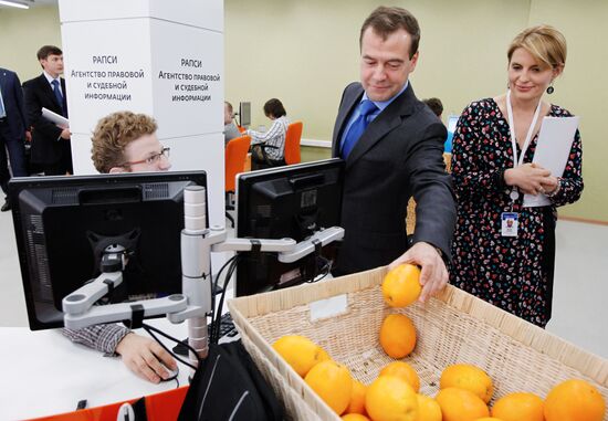 Президент РФ Дмитрий Медведев посещает агентство РИА Новости