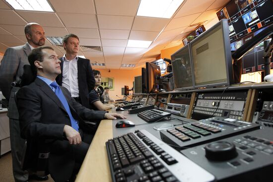 Президент РФ Дмитрий Медведев посещает телеканал Russia Today