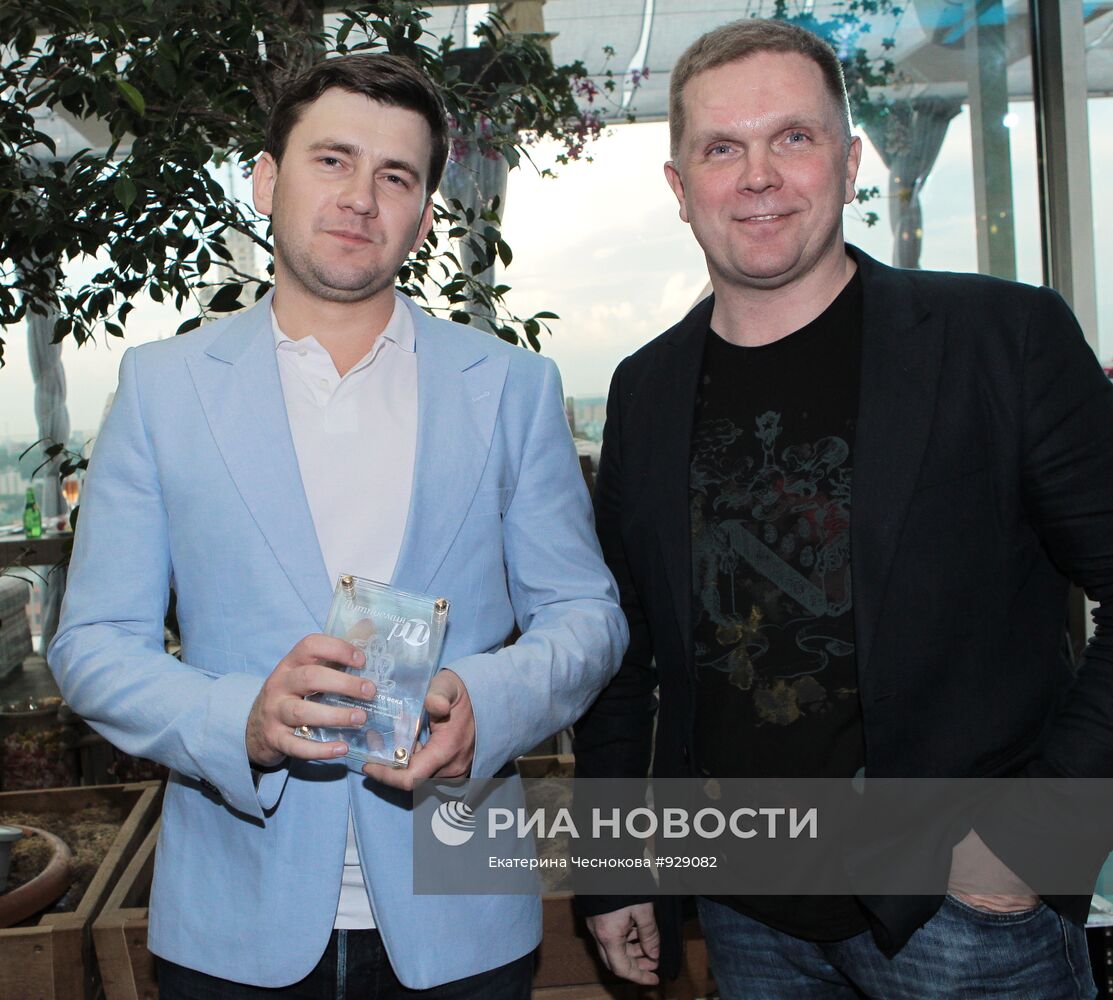 Дмитрий Глуховский и Андрей Колесников
