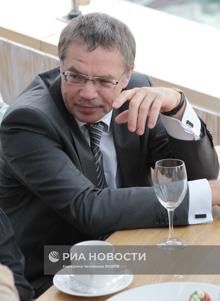 Александр Медведев