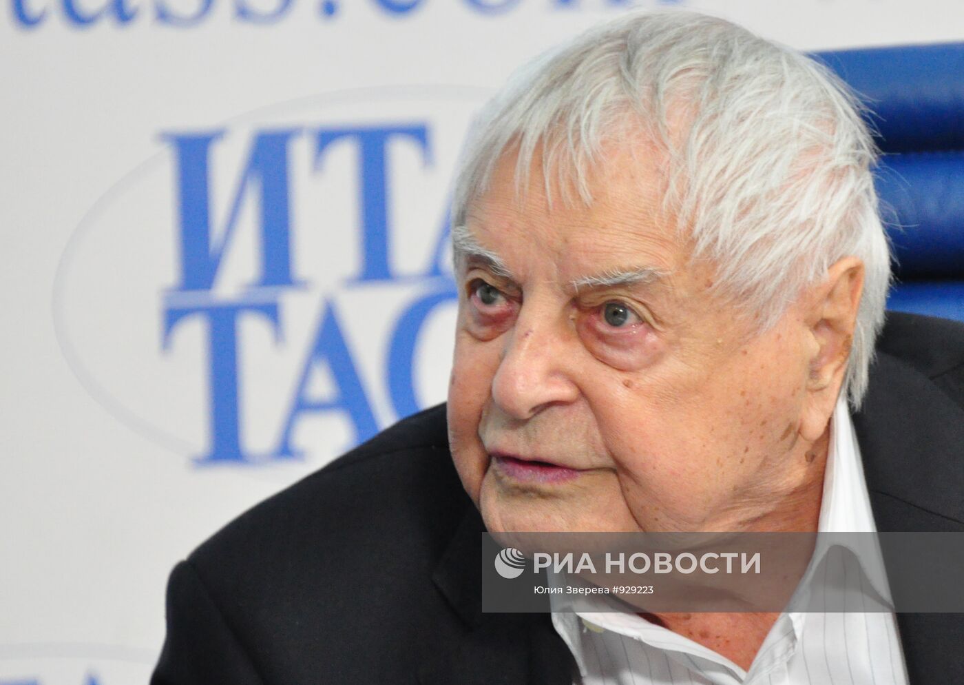 П/к художественного руководителя Театра на Таганке Ю.Любимова