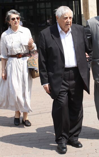 П/к художественного руководителя театра на Таганке Ю.Любимова