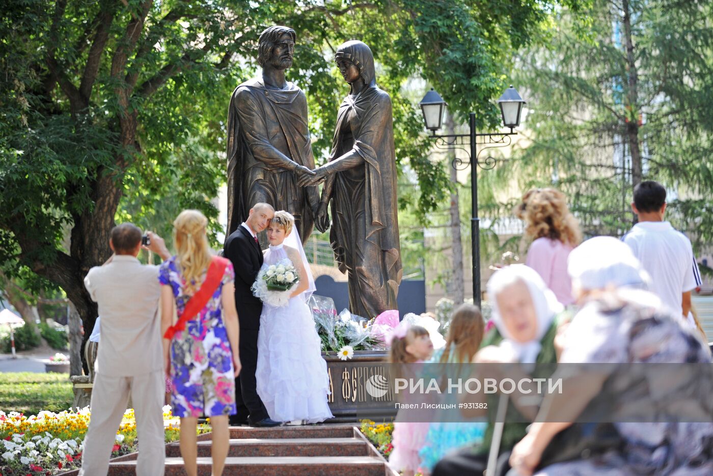 Открытие памятника Петру и Февронии Муромским в Омске