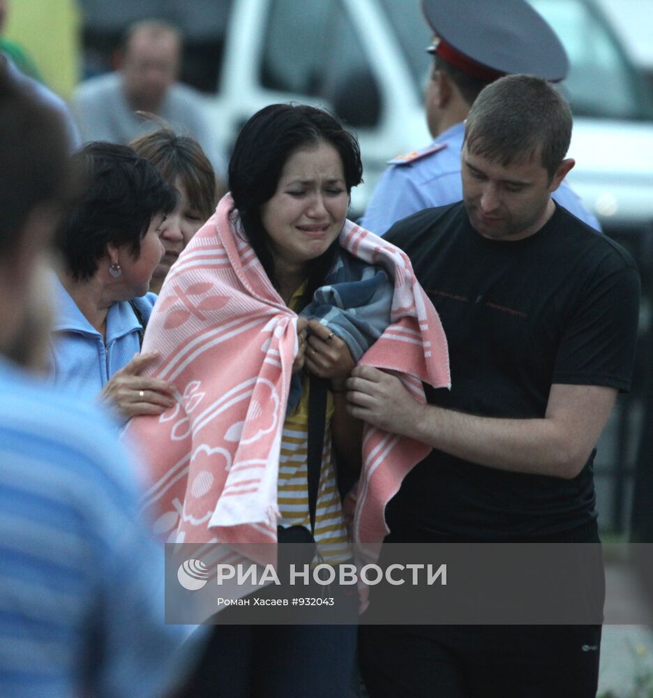 Теплоход "Арабелла" доставил в порт Казани 76 пострадавших