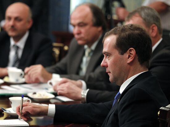Встреча Д.Медведева в руководителями предприятий малого бизнеса