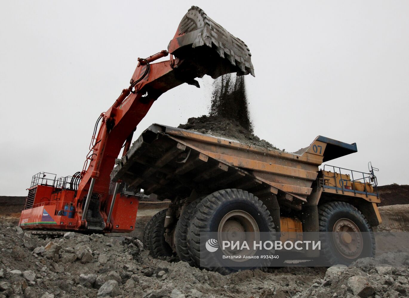 Добыча угля на "Новошахтинском" разрезоуправлении в Приморье