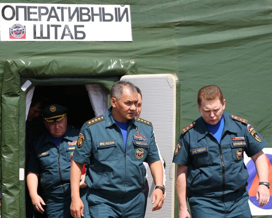 Главы МЧС и Минстранс РФ прибыли к месту крушения "Булгарии"