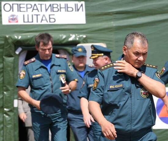 Главы МЧС и Минстранс РФ прибыли к месту крушения "Булгарии"
