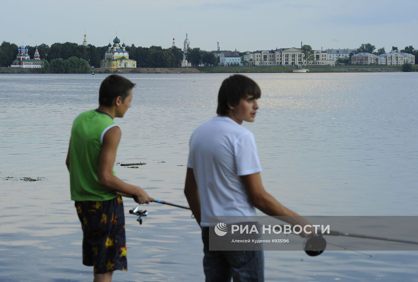 Города России. Углич