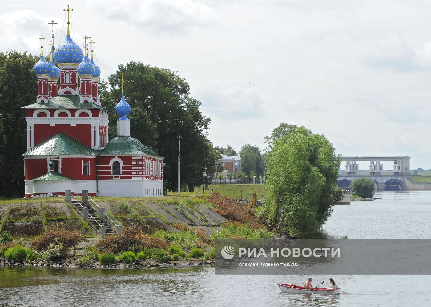 Города России. Углич