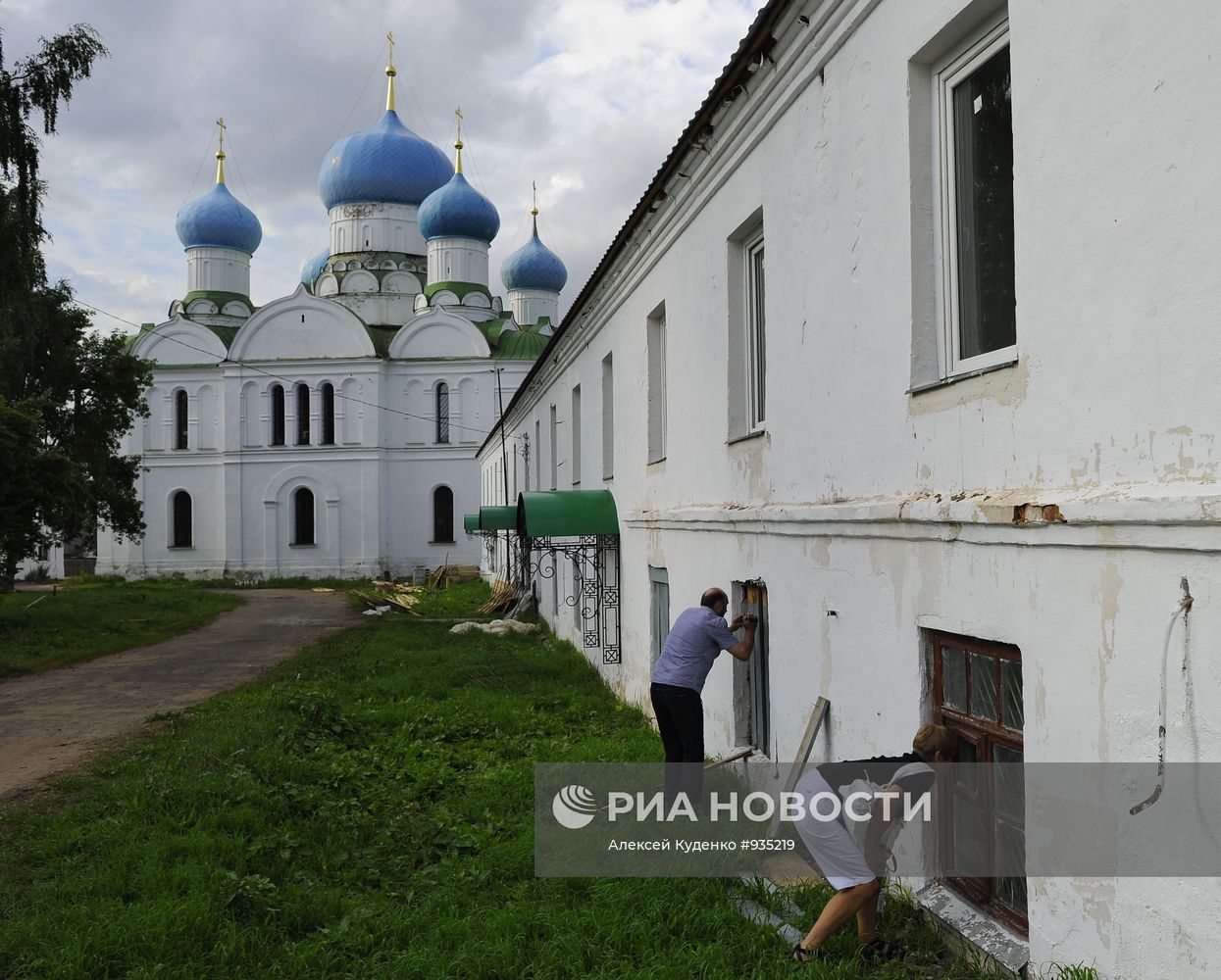 Города России. Углич