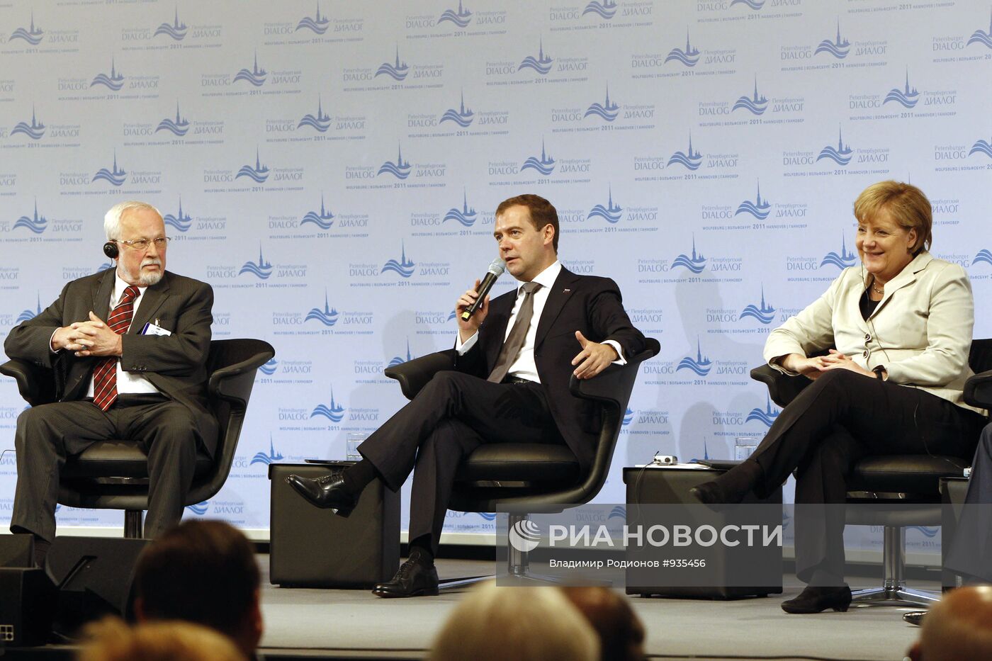 Визит президента РФ Д. Медведева в Ганновер. День второй