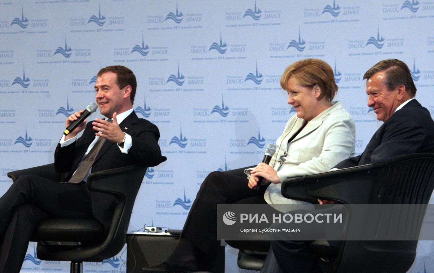 Дмитрий Медведев, Ангела Меркель и Виктор Зубков