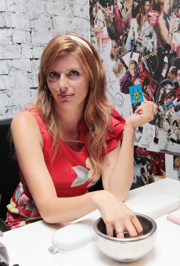 Анна Чурина