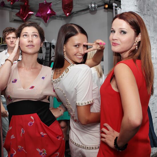 Евгения Линович, Анастасия Цветаева и Екатерина Вуличенко