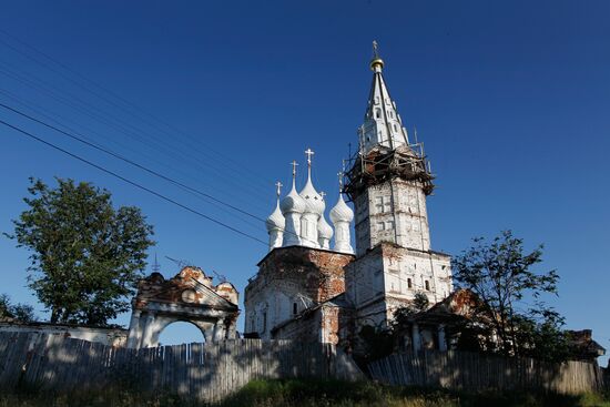 Церковь Всех Святых в селе Дунилово Шуйского района