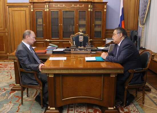 Встреча премьер-министра РФ Владимира Путина с Аманом Тулеевым