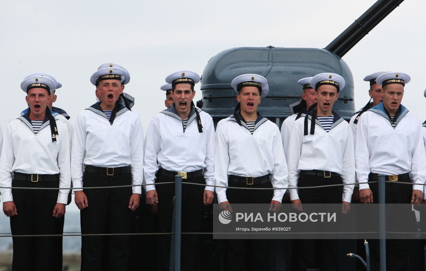 Репетиция парада Балтийского флота ко Дню ВМФ