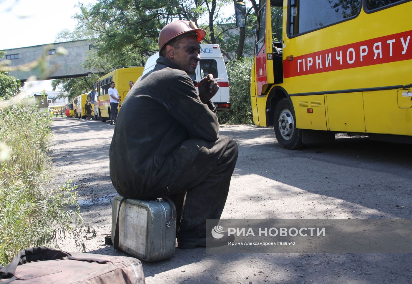 Взрыв на шахте "Суходольск-Восточная" в Луганской области