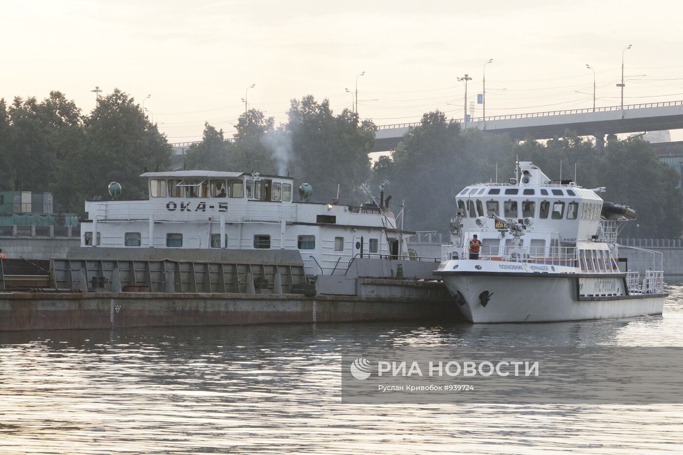 Крушение катера на Москве-реке