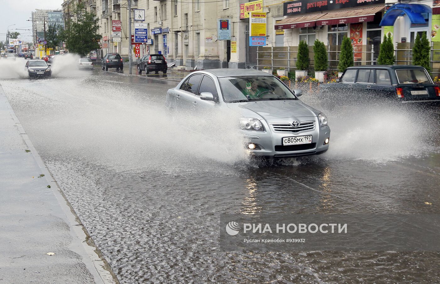 Последствия ливневых дождей в Москве