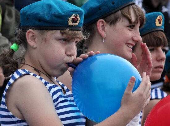 Празднование Дня Воздушно-десантных войск во Владивостоке