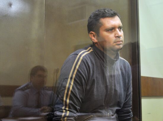 Суд продлил срок задержания Олега Беликова