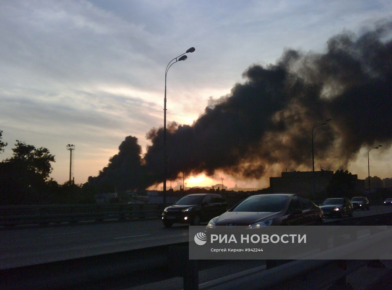 Пожар на складе в центре Москвы