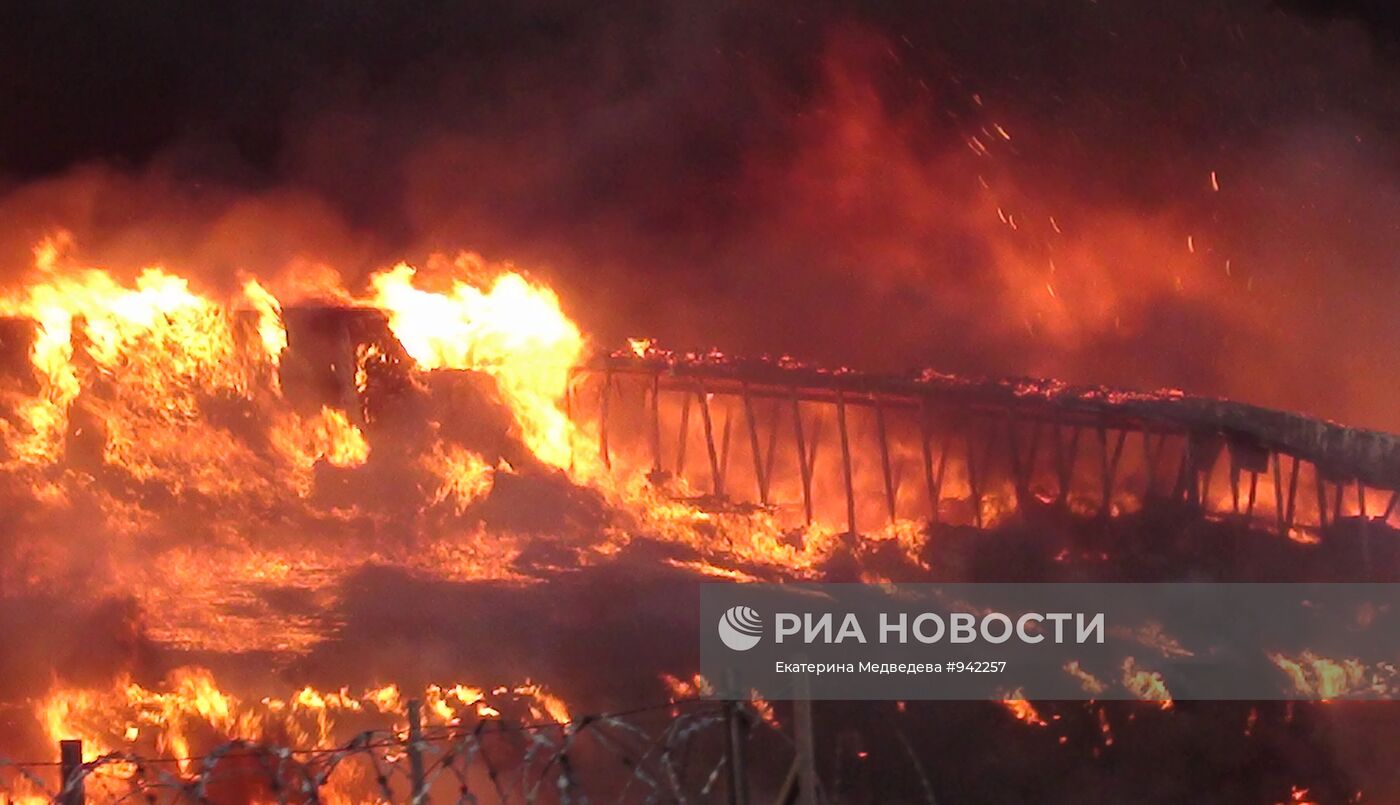 Пожар на территории Микояновского комбината в Москве