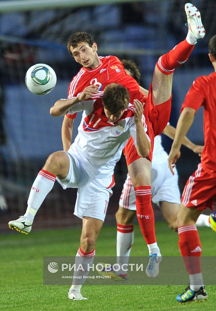 Футбол. Матч между второй и молодежной сборными России