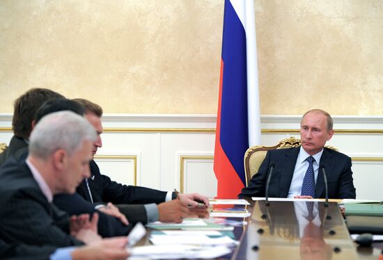 Владимир Путин провел заседание президиума правительства РФ