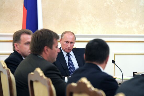 Владимир Путин провел заседание президиума правительства РФ