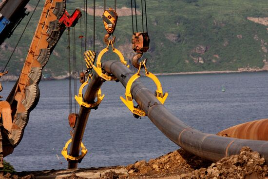 Завершается строительство газопровода от ГРС на остров Русский