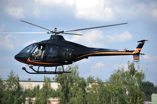 Презентация нового легкого многоцелевого вертолета Ми-34С1