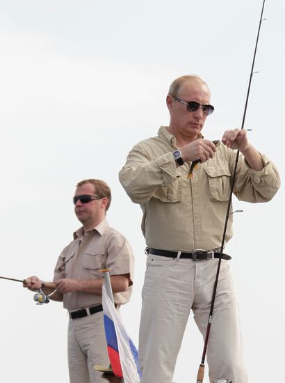 Д.Медведев и В.Путин в Астраханской области