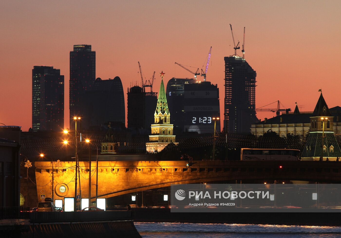 Вид на Московский международный деловой центр "Москва-Сити"