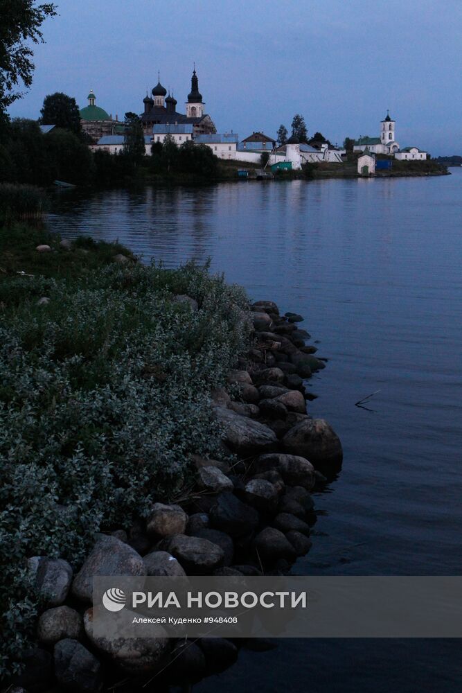 Горицкий женский монастырь на берегу реки Шексны