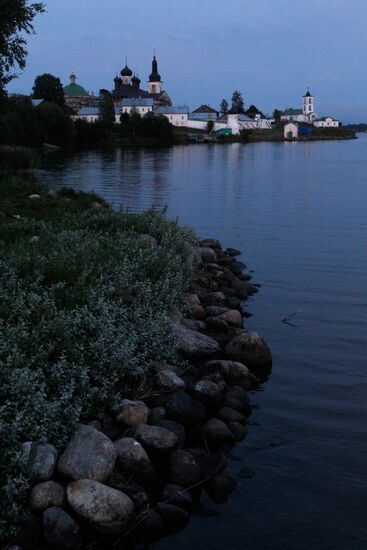 Горицкий женский монастырь на берегу реки Шексны