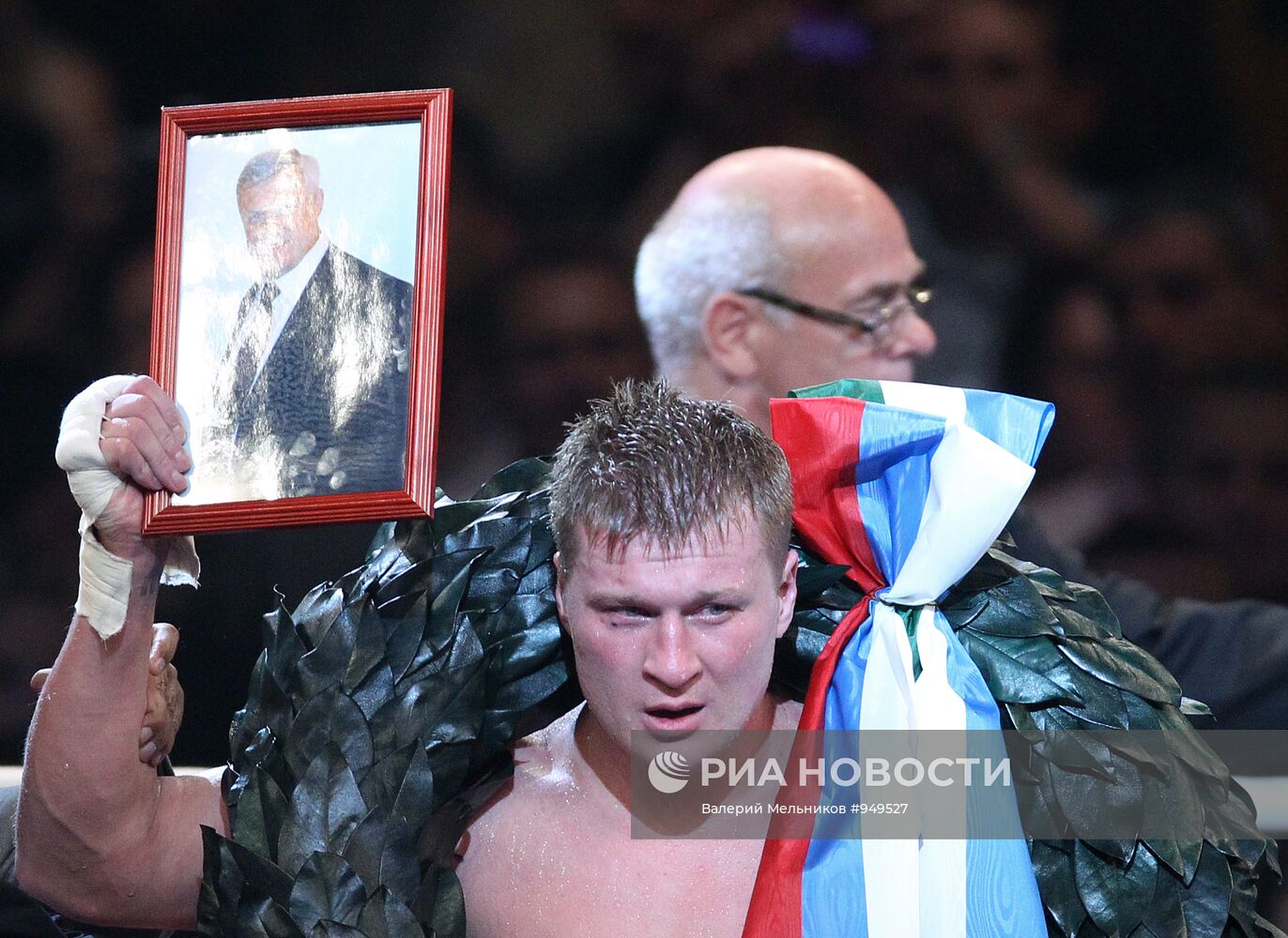 Бокс. Бой за звание чемпиона WBA между А.Поветкиным и Р.Чагаевым