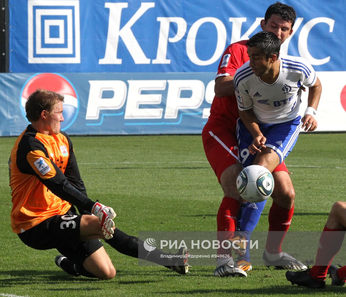 Футбол. РФПЛ. Матч "Динамо" - "Спартак" (Нальчик)