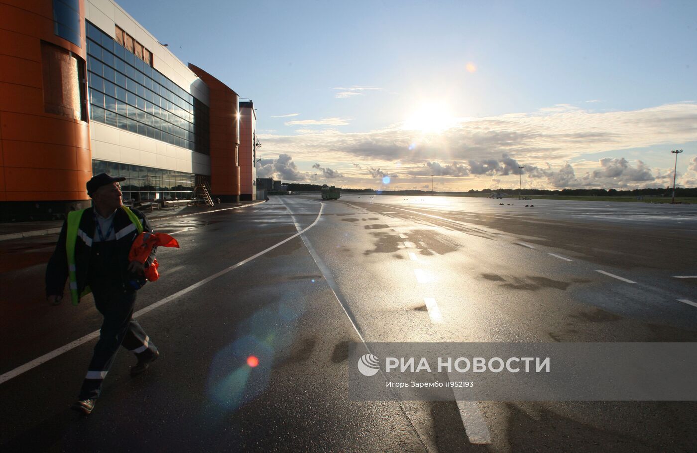 Работа международного аэропорта Калининграда "Храброво"