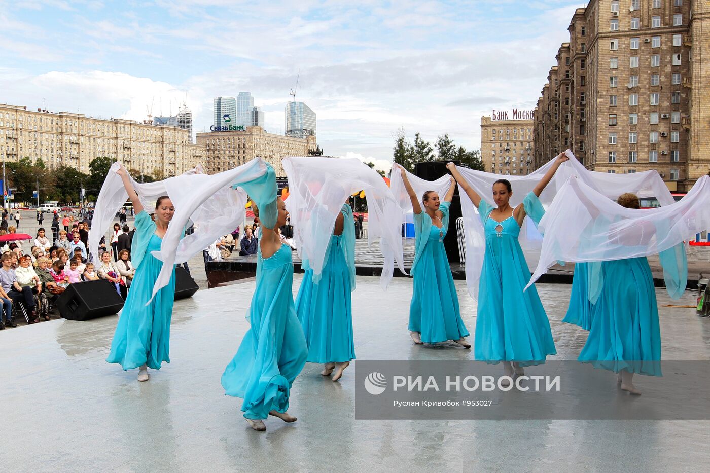 Московский государственный ансамбль танца "Русские сезоны"