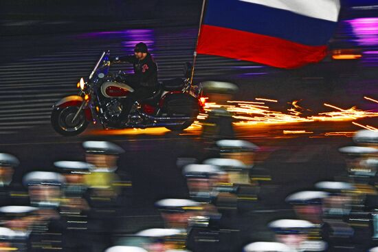 Церемония закрытия фестиваля "Спасская башня 2011"