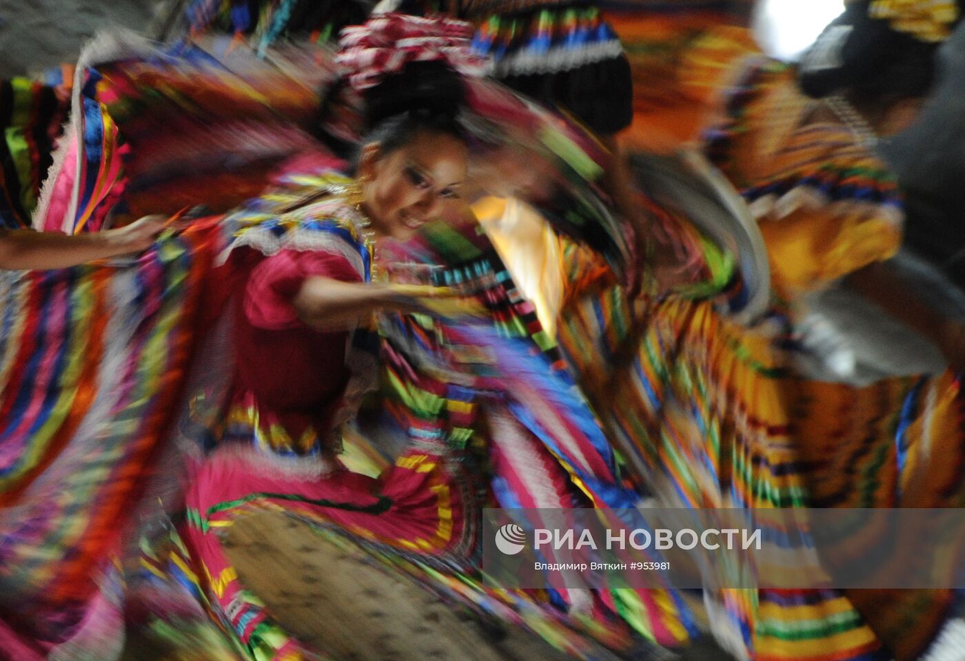 Церемония закрытия фестиваля "Спасская башня 2011"