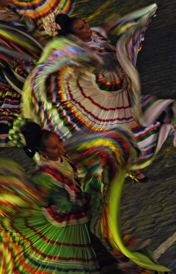 Церемония закрытия фестиваля "Спасская башня 2011"