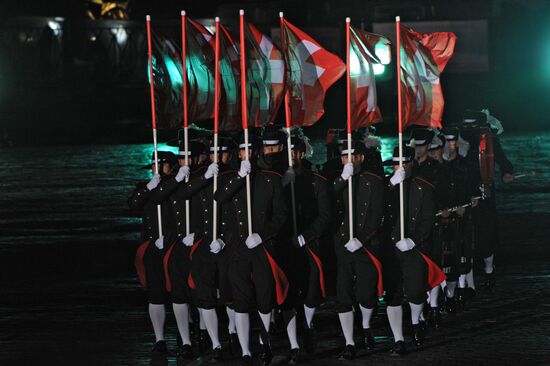 Церемония закрытия фестиваля "Спасская башня 2011"