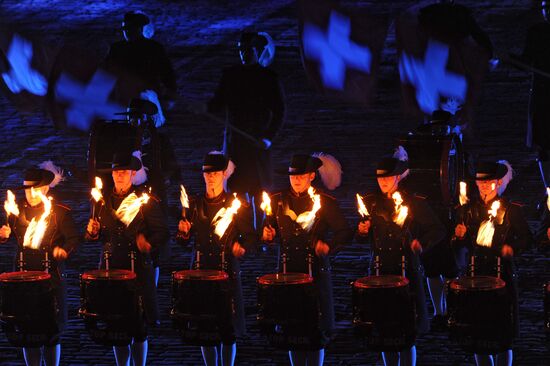 Церемония закрытия фестиваля "Спасская башня 2011"