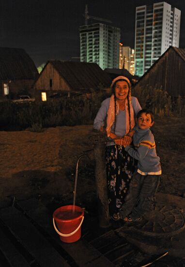 Табор молдавских цыган в Тюмени