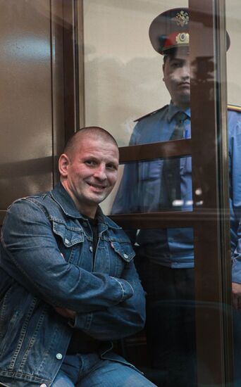 Оглашение приговора Сергею Буторину