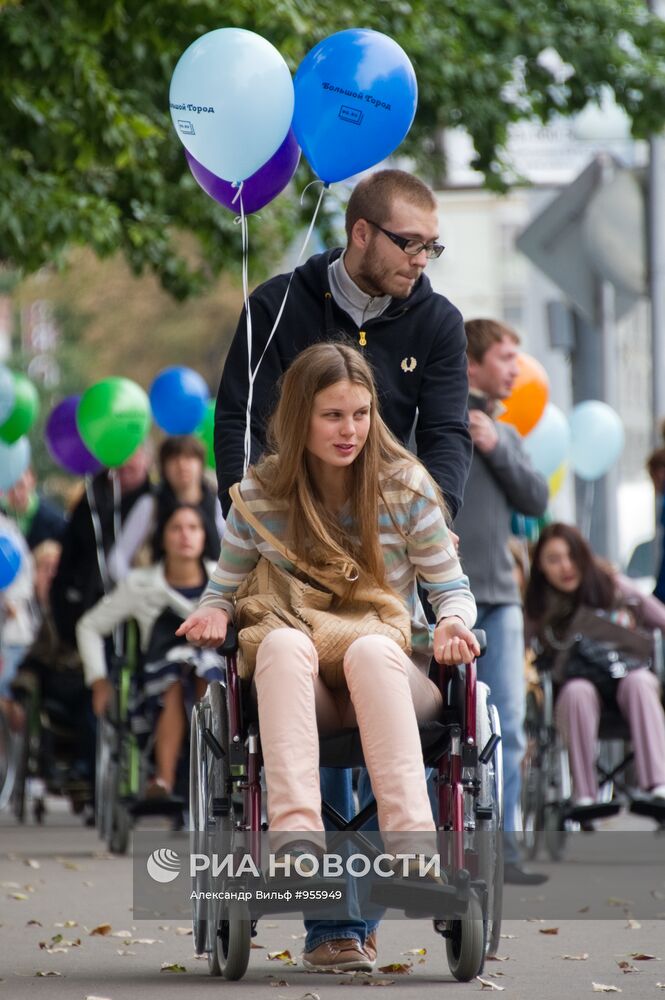 Акция, посвященная проблемам передвижения инвалидов